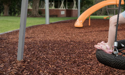 your-ultimate-guide-to-swing-set-mulch-pits